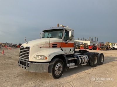 2018 Mack CXU613 6x2 Day Cab Truck Tractor