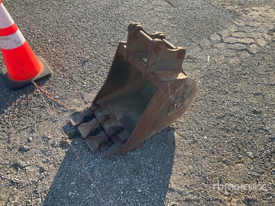 Werk-Brau 17 in Digging Excavator Bucket - Fits Cat 303