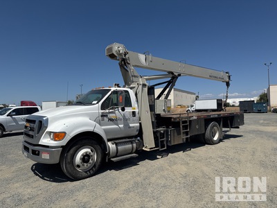 Manitowoc 500E2 18 ton Straight Boom on 2013 Ford F-750 XL 4x2 ブームトレーラー