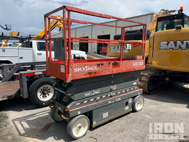 ELEVADOR TIJERA 2018 SKYJACK SJIII3226