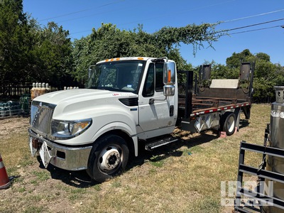 2015 International TerraStar 4x2 Autocarro cassone fisso