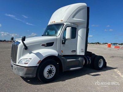 2018 Peterbilt 579 4x2 S/A Day Cab Truck Tractor