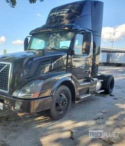 2015 Volvo VNL Day Cab Truck Tractor (Inoperable)