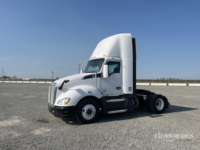 2017 Kenworth T680 Day Cab Truck Tractor