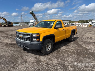 2015 Chevrolet Silverado 1500 4x2 Pickup