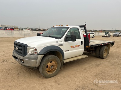 2006 Ford F-550 XL 4x4 Camión Caja Abierta