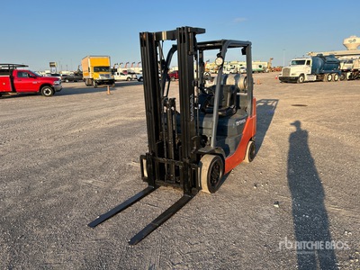 2018 Toyota 8FGCU25 4500 lb Cushion Tire Wózek widłowy