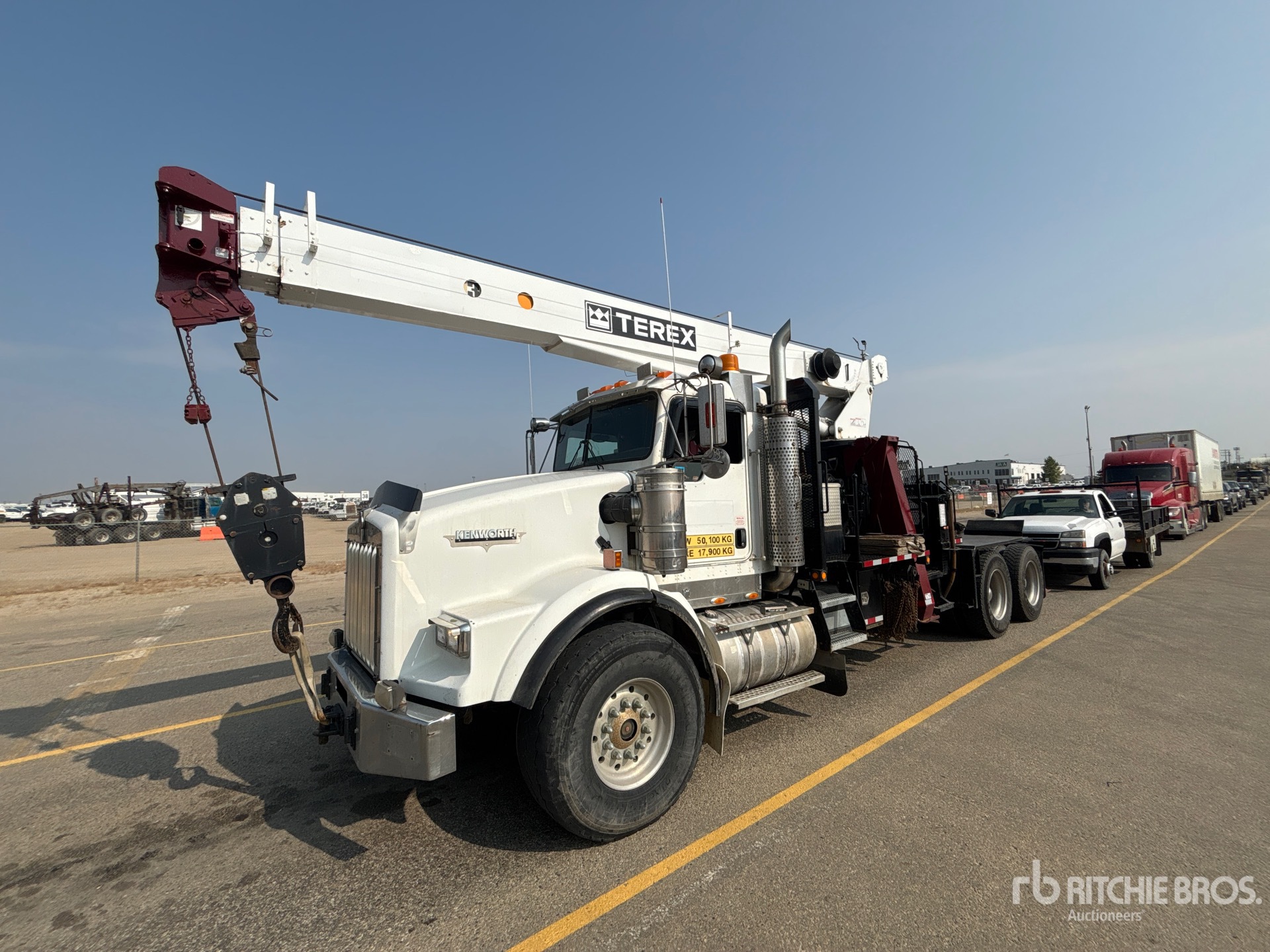 2003 Kenworth T-800 6x4 Autocarro con braccio sollevamento