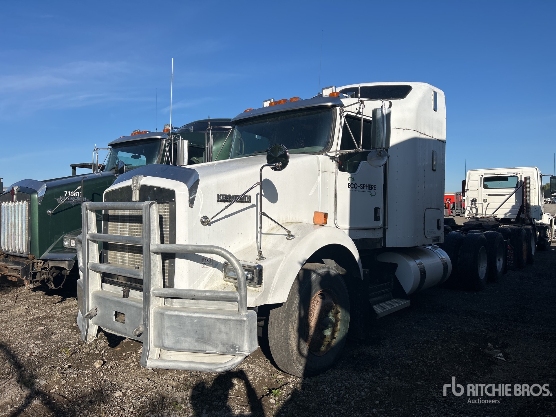 2014 Kenworth T800 6x4 3- Achs Sattelzugmaschine mit Schlafkabine (Inoperable)