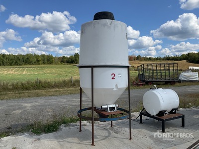Poly Feed Bin
