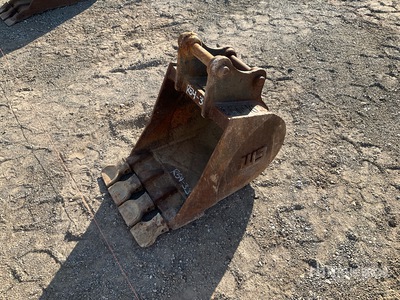 Werk-Brau 18 in Digging Excavator Bucket - Fits Cat 303.5