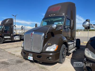 2019 Kenworth T680 4x2 S/A Day Cab Truck Tractor (Inoperable)