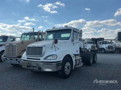 2005 Freightliner Columbia 120 6x4 تراكتور شاحنة نهارية (ثنائية المحور) (Inoperable)