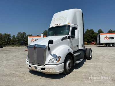 2018 Kenworth T680 4x2 S/A Day Cab Truck Tractor