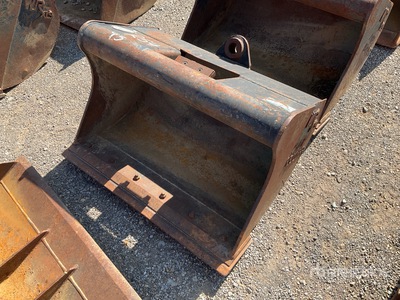 2016 CF QC-DG 36 in Cleanup Godet de pelleteuse