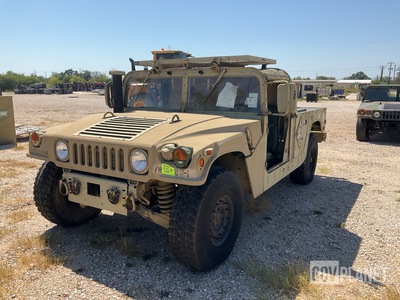 1997 AM General M1097A2 HMMWV 2 Door Soft Top w/Truck Body