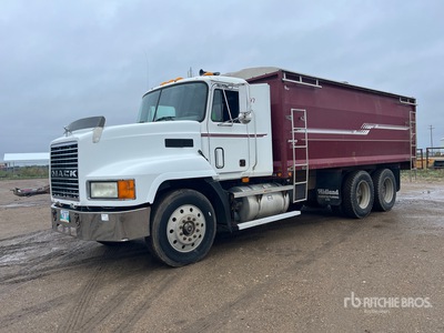 1997 Mack CH613 6x4 شاحنة حبوب