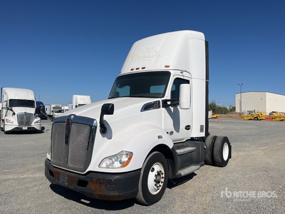 2016 Kenworth T680 4x2 S/A Day Cab Truck Tractor