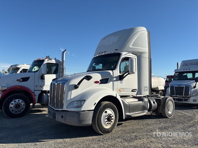 2017 Peterbilt 579 4x2 S/A Day Cab Truck Tractor
