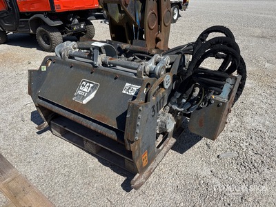 2014 Cat PC310B 45 in スキッドステア プラナー
