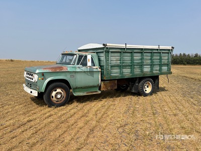 Fargo 400 4x2 Grain Truck
