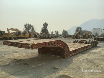 1989 Knight Tri/A Single Drop Lowboy Trailer