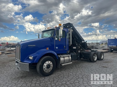 Hiab 322EP-3 PRO 20500 lb Knuckle Boom on 2014 Kenworth T800 6x4 Sattelzugmaschine mit Kran