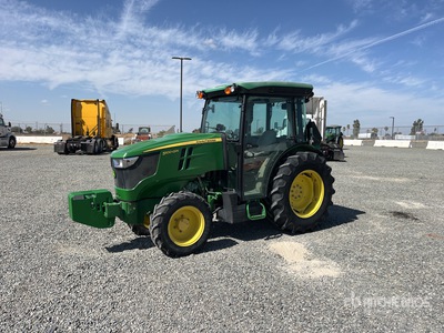 2021 John Deere 5100GN 4WD Tractor Agrícola
