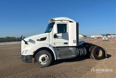 2017 Peterbilt 579 4x2 Ciągnik siodłowy z kabiną dzienną S/A
