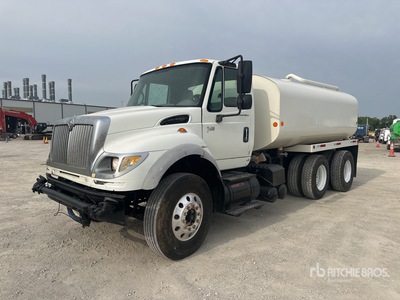 2007 International 7600 6x4 Water Truck