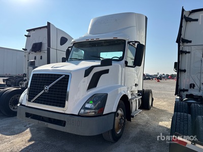 2016 Volvo VNL 4x2 S/A Day Cab Truck Tractor