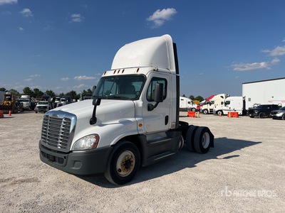 2016 Freightliner Cascadia 125 4x2 S/A Day Cab Truck Tractor