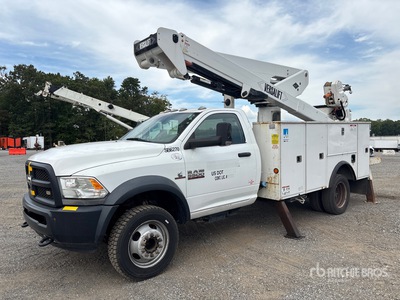 2018 Versalift VST-47I 47 ft on 2018 Ram 5500 4x4 Bucket Truck