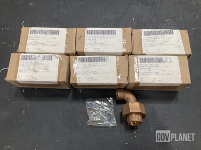 (7) Stealth Supply M1183/11-32A3 Pipe Elbows