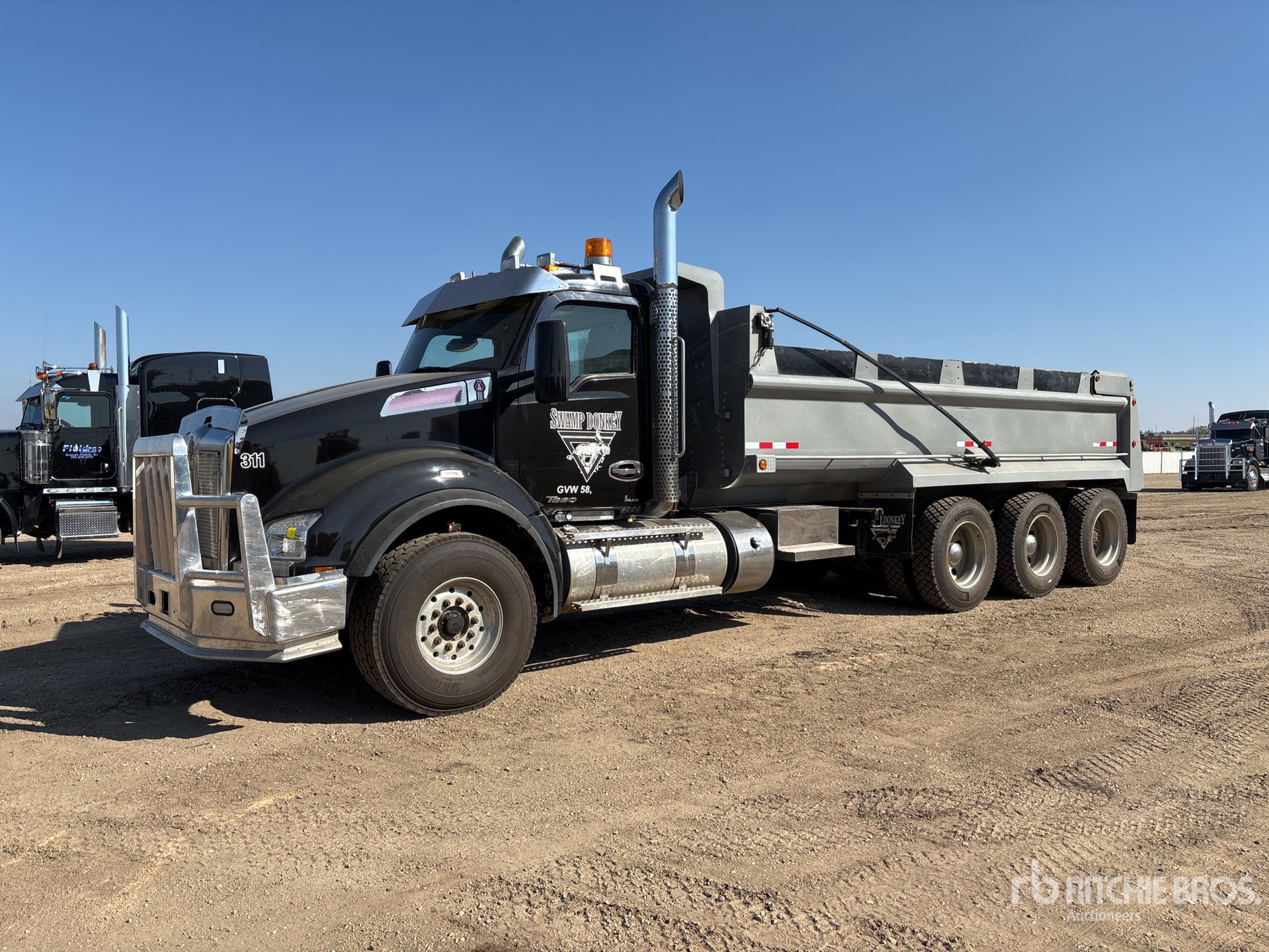 2016 Kenworth T880 Tri/A Camión dumper