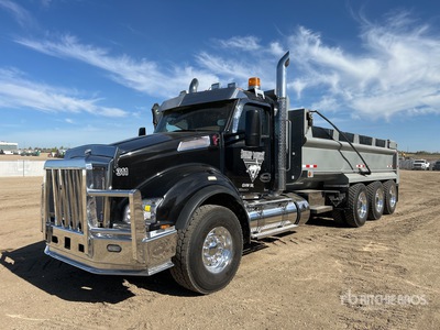 2016 Kenworth T880 8x6 Tri/A Dump Truck