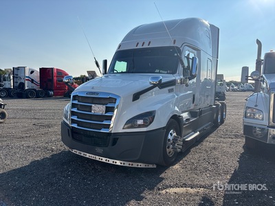 2018 Freightliner Cascadia 126 6x4 Sleeper Truck Tractor (Inoperable)
