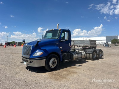 2019 International LT625 6x4 Cabeza Tractora Cabina Corta