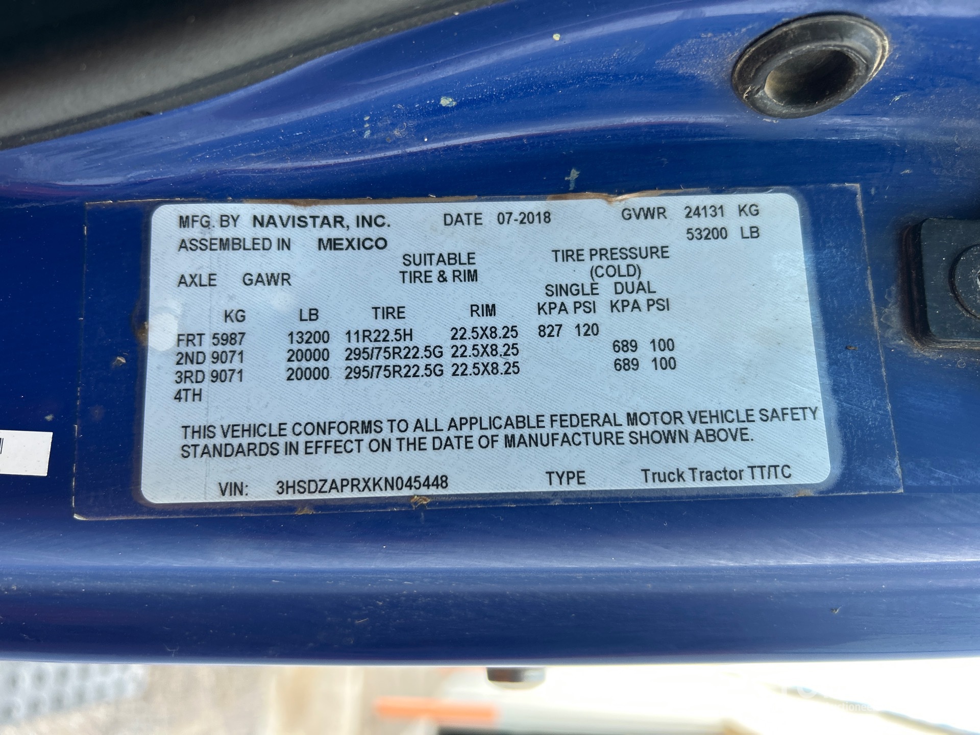 2019 International LT625 6x4 Ciągnik siodłowy T/A z kabiną sypialną