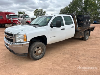 2013 Chevrolet 3500 HD 4x4 Crew Cab Flatbed Truck
