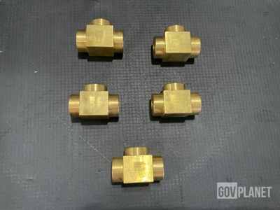 (164) Cecom LR 13214E3411-3 Pipe to Tube Tees