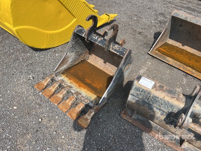 23 in Q/C Digging Excavator Bucket - Fits Sany SY26U