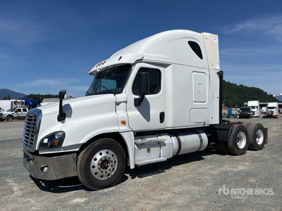 2016 Freightliner Cascadia 125 6x4 T/A Sleeper Truck Tractor