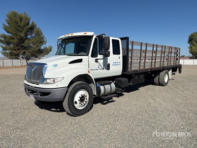 2016 International 4300 4x2 Flatbed Truck