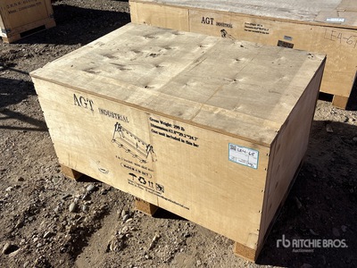 2025 AGT M-4IN1BCT 78 in 136 kg Multi-Purpose Mini Benna per mini pala (Unused)