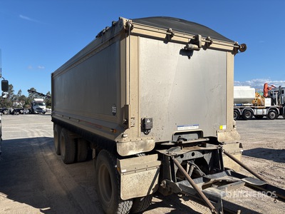 2019 MaxiTrans Super Dog End Dump Trailer