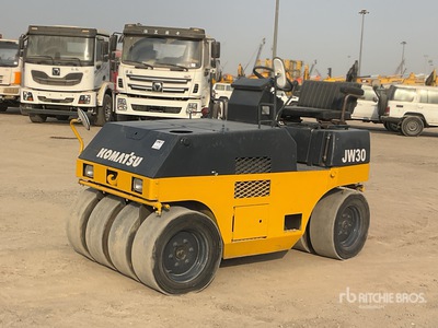 1996 Komatsu JW30-2 7 Wheel Pneumatic Roller