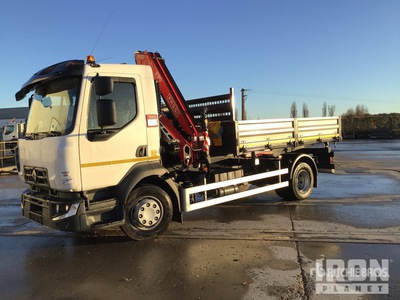 2024 Renault D210 4x2 w/ 2022 Fassi F90B Crane Tipper Truck w/Crane (Unused)