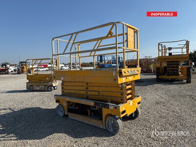 2007 Haulotte Compact12 Electric Piattaforma aerea verticale (Inoperable)