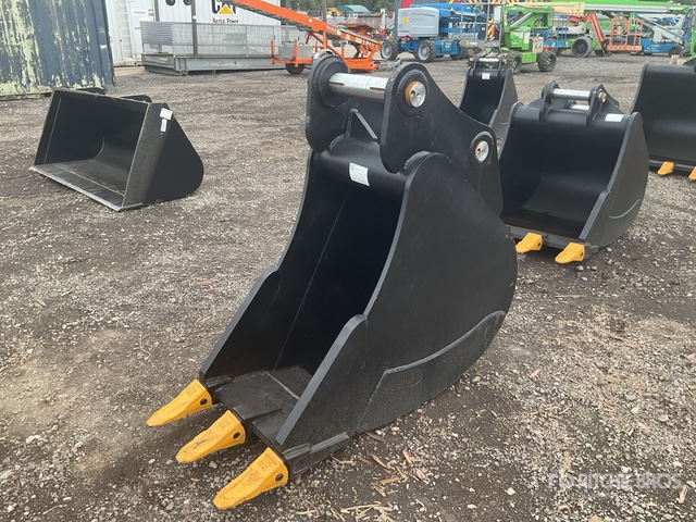 620 mm Digging Excavator Bucket | Ritchie Bros. Auctioneers